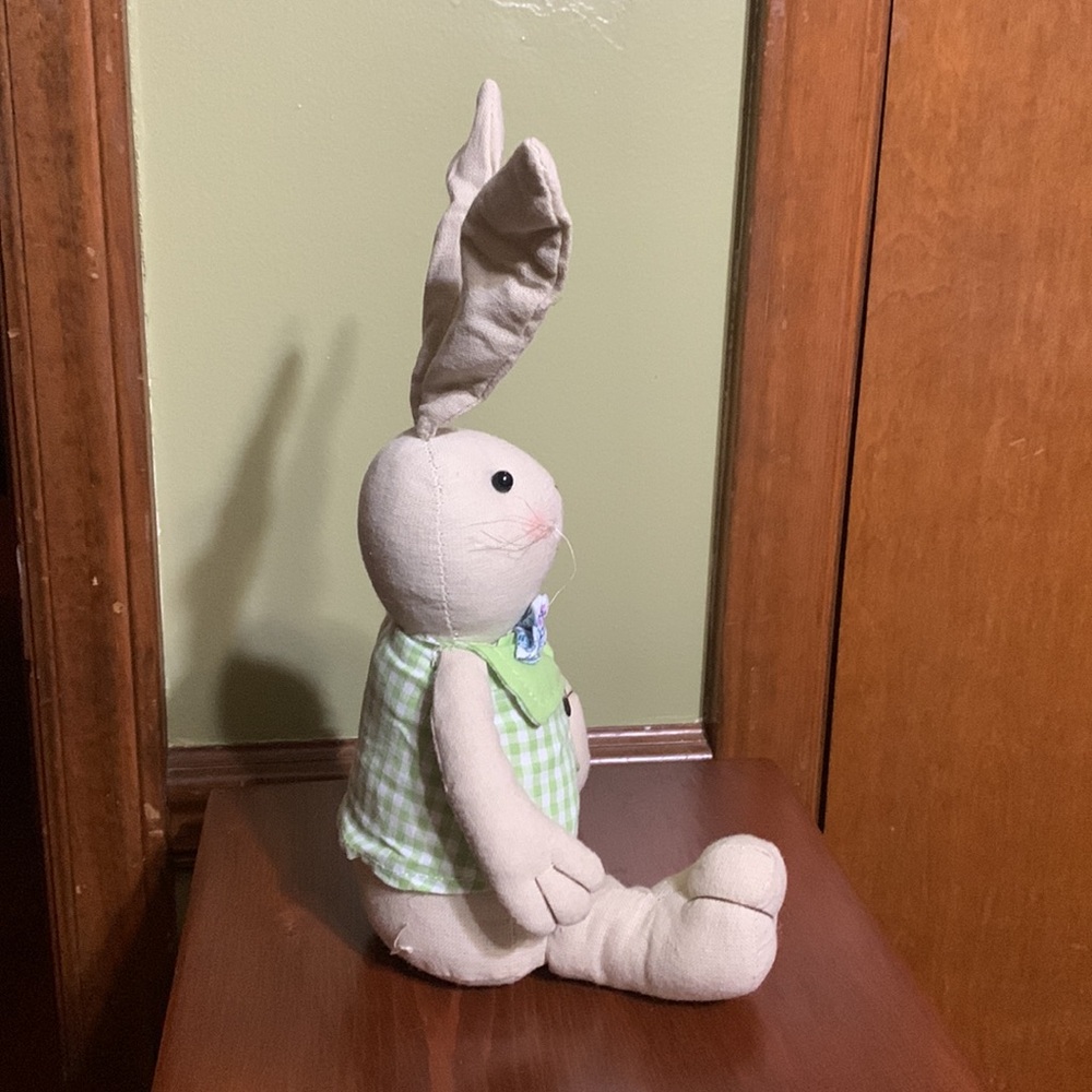 EASTER-Peter Rabbit & Spring Lamb - New Condition/ For Decorative Purposes Only! - Picture 11 of 16